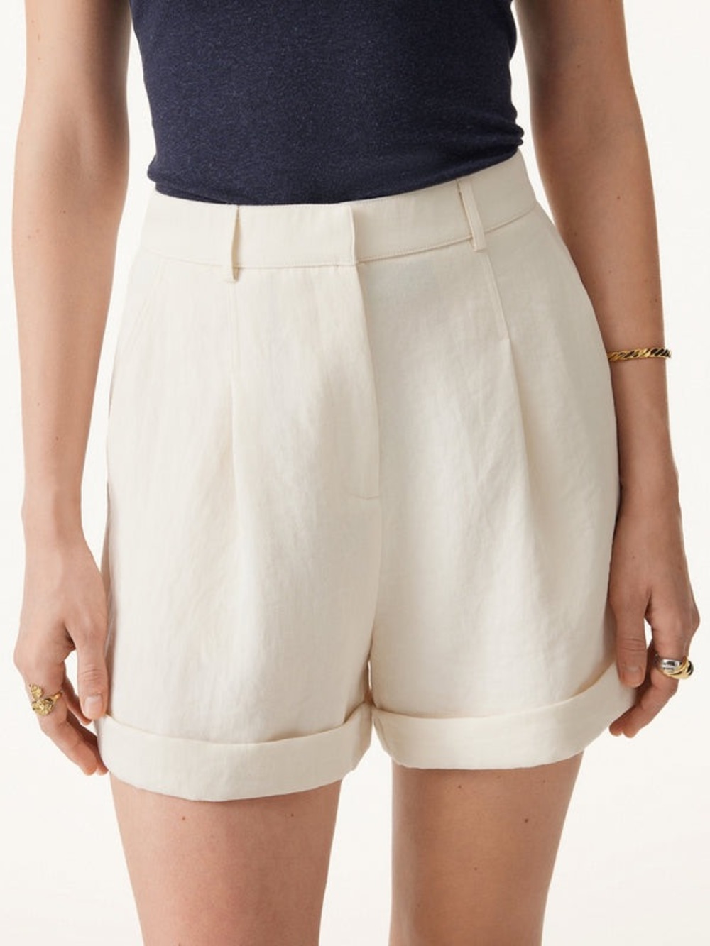 NWT OGL Move Linen Blend Shorts